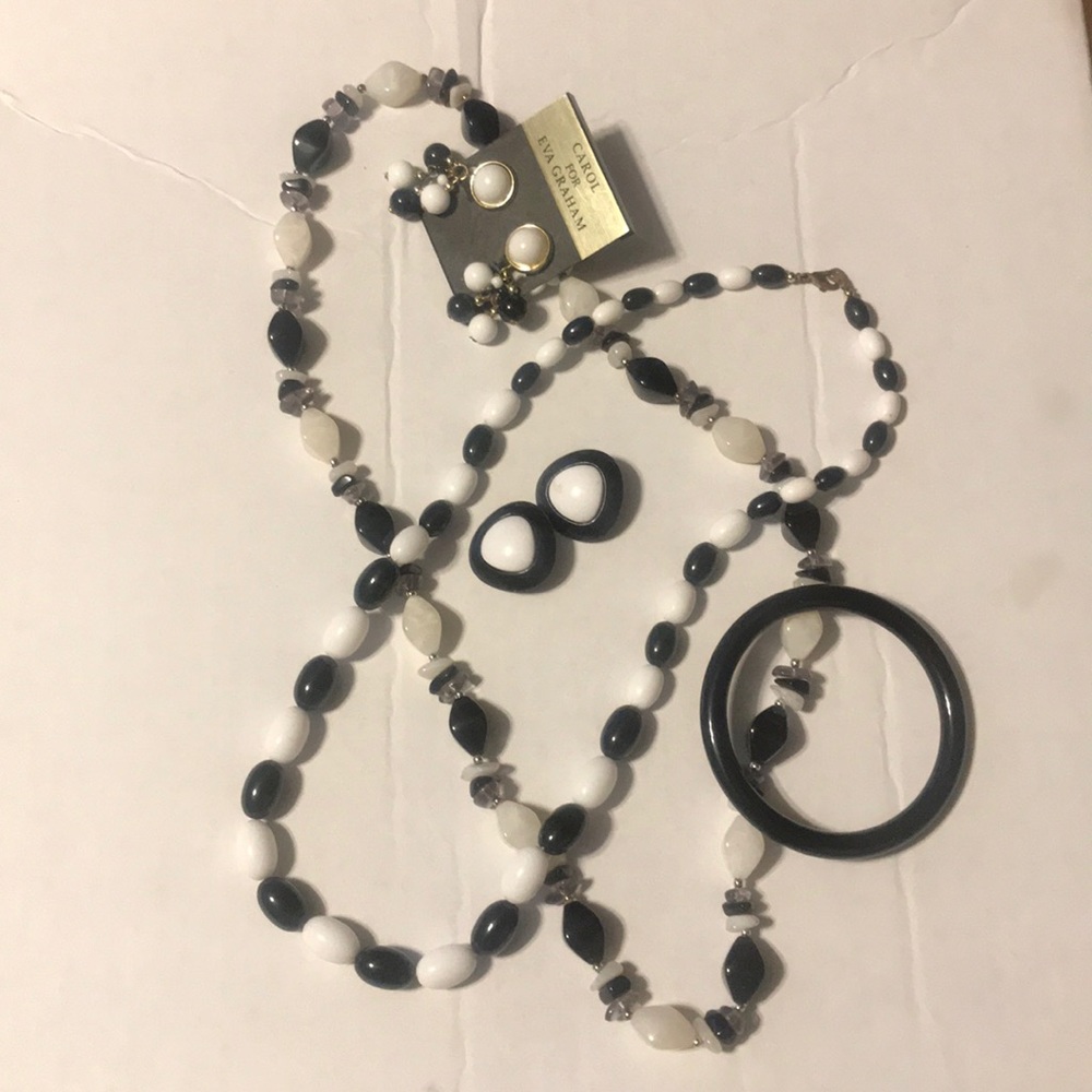 Vintage black and white jewelry